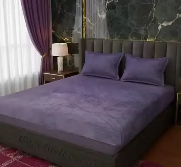 Purple_Premium_Velvet_Bedsheets_With_Pillow_Covers