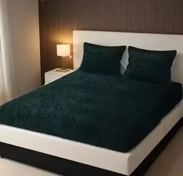 Forest_Green_Premium_Velvet_Bedsheets_With_Pillow_Covers