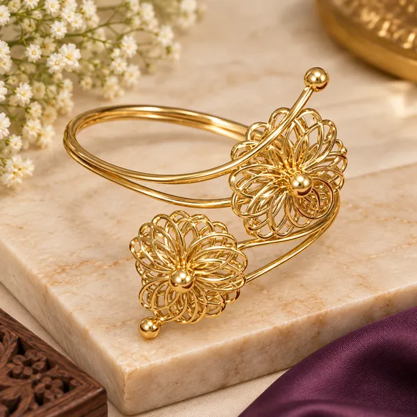 Gold_Stainless_Steel_Floral_Bracelet_For_Women