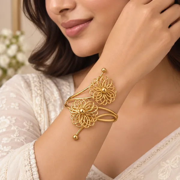 Gold_Stainless_Steel_Floral_Bracelet_For_Women