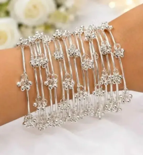 Silver_Plastic_Metal_Kundan_Embellished_Bridal_Chooda_Bangle_Set_For_Women