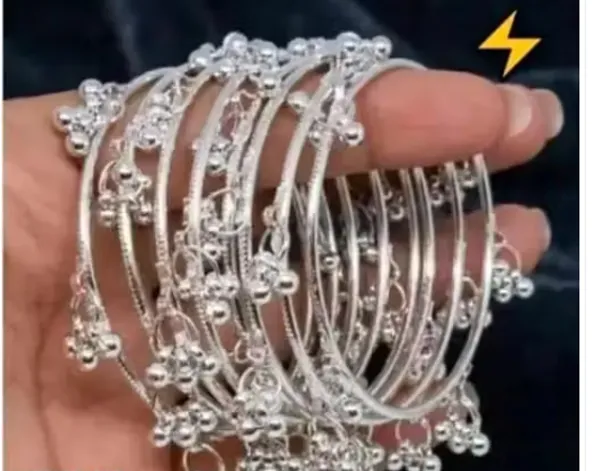 Silver_Plastic_Metal_Kundan_Embellished_Bridal_Chooda_Bangle_Set_For_Women