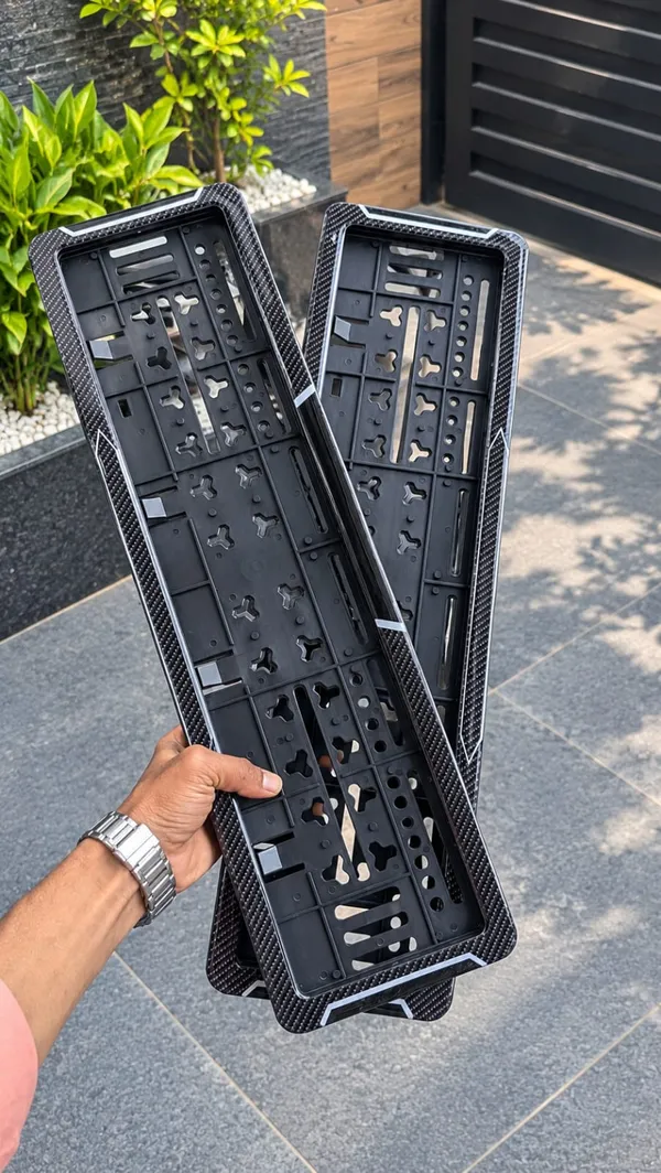 Black_Plastic_Universal_Number_Plate_Holder_Set_Of_2