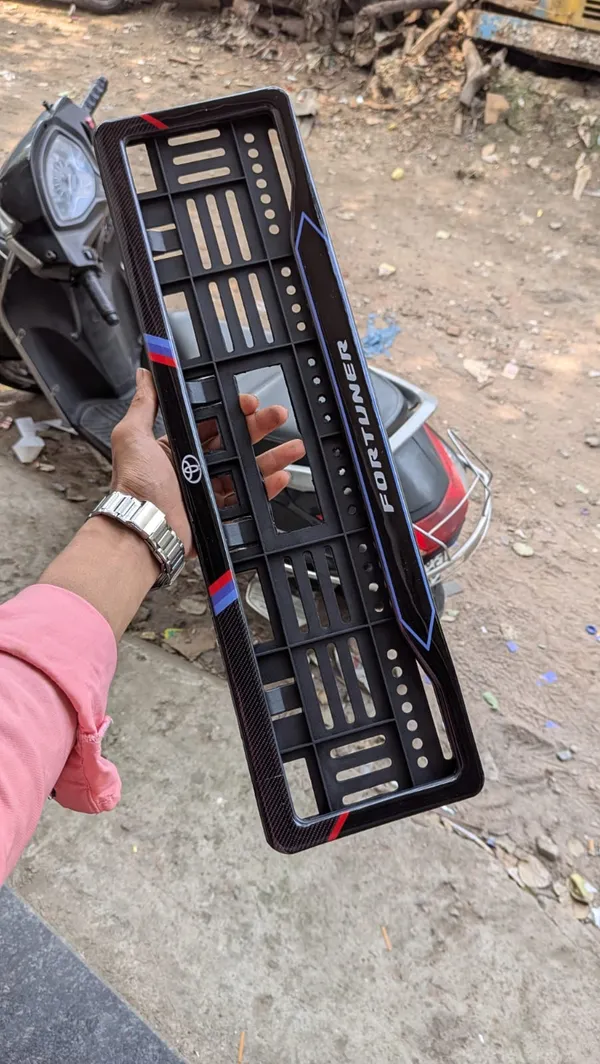 Black_Plastic_Number_Plate_Frame_Set_Set_Of_2