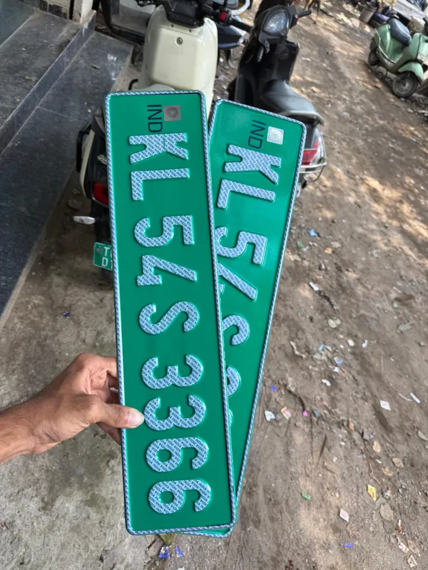 Green_Aluminium_Reflective_Vehicle_Number_Plate_Set_Of_2