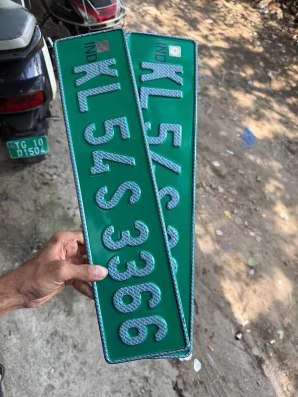 Green_Aluminium_Reflective_Vehicle_Number_Plate_Set_Of_2