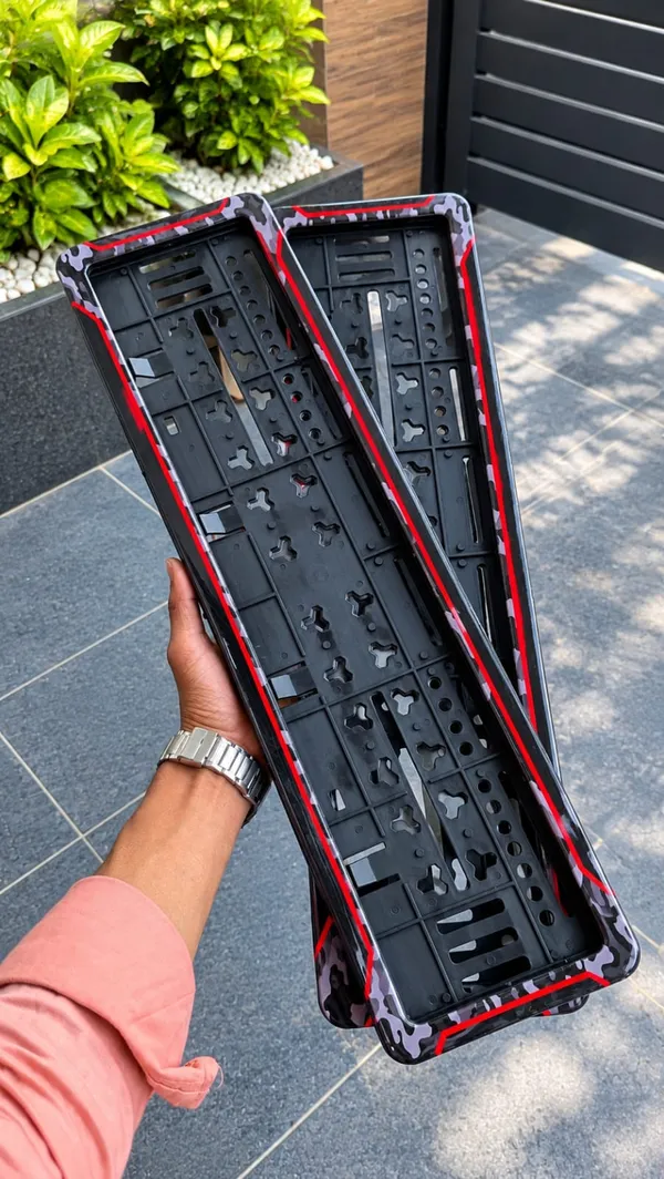 Black_And_Red_Plastic_Car_Number_Plate_Holder_Set_Of_2
