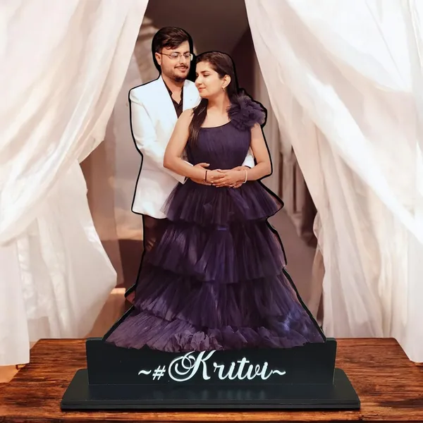 Personalized_Couple_Caricature_Stand_with_Name_|_Custom_2D_Wedding_Anniversary_Gift_for_Couples_|_Double-Layer_Laminated_MDF_with_Glossy_Finish_|_Personalized_Gift_for_Men_&_Women