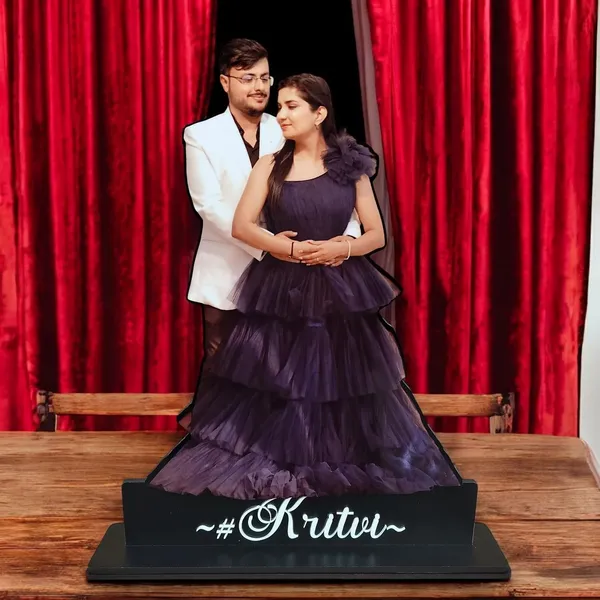 Personalized_Couple_Caricature_Stand_with_Name_|_Custom_2D_Wedding_Anniversary_Gift_for_Couples_|_Double-Layer_Laminated_MDF_with_Glossy_Finish_|_Personalized_Gift_for_Men_&_Women