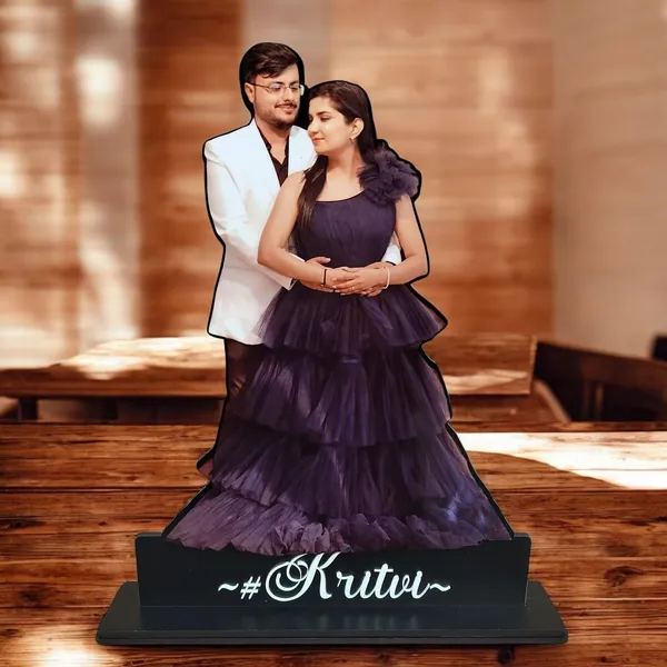 Personalized_Couple_Caricature_Stand_with_Name_|_Custom_2D_Wedding_Anniversary_Gift_for_Couples_|_Double-Layer_Laminated_MDF_with_Glossy_Finish_|_Personalized_Gift_for_Men_&_Women