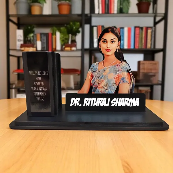 Personalized_Caricature_Pen_Stand_with_Custom_Photo_&_Name_Plate_|_7_Inch_Double-Layer_Laminated_MDF_Desk_Organizer_|_Custom_Profession_Gift_for_Men_&_Women