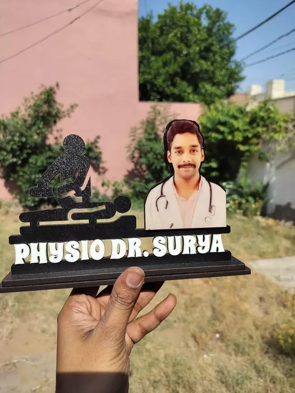 Personalized_Physiotherapist_Name_Plate_8_x_5_Inch_|_Custom_Doctor_Name_Sign_with_Photo_&_3D_Acrylic_Lettering_|_Professional_Desk_Nameplate_Gift_for_Men_&_Women