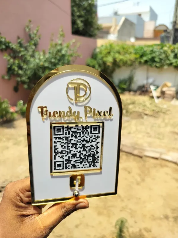 Customized_QR_Code_Acrylic_Standee_6_x_4_Inch_|_Golden_Acrylic_Social_Media_QR_Code_Display_|_Personalized_Business_Branding_Sign_for_Shops,_Cafes_&_Offices
