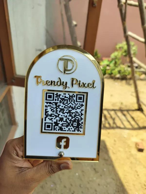 Customized_QR_Code_Acrylic_Standee_6_x_4_Inch_|_Golden_Acrylic_Social_Media_QR_Code_Display_|_Personalized_Business_Branding_Sign_for_Shops,_Cafes_&_Offices