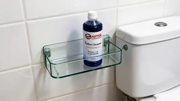 Liquid_Concentrated_Toilet_&_Bathroom_Cleaner_Limescale_Remover
