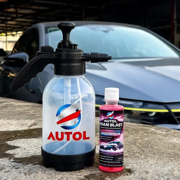 Plastic_Car_Wash_Foam_Sprayer_Kit_With_Foaming_Shampoo_250Ml