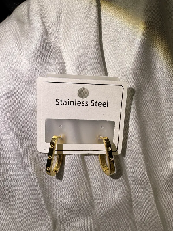 Gold_Tone_Stainless_Steel_Hoop_Earrings