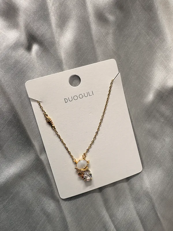 Gold_Tone_Charm_Pendant_Necklace