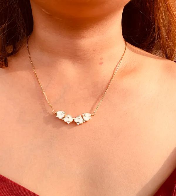 Magnet_Gold_Tone_Floral_Pendant_Necklace