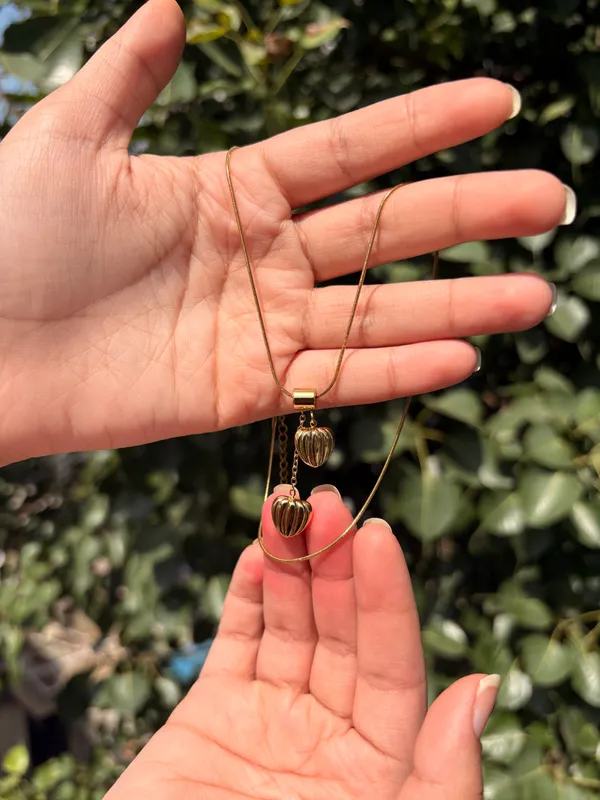Gold_Tone_Layered_Heart_Pendant_Necklace
