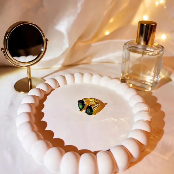 Double-Pear_Emerald_&_GOLD_Ring