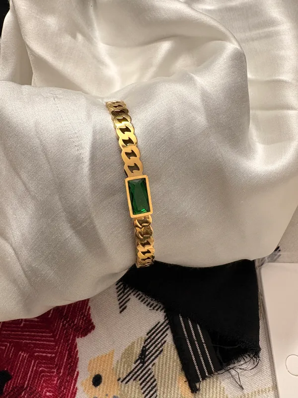 Gold-Tone_Green_Stone_Bracelet