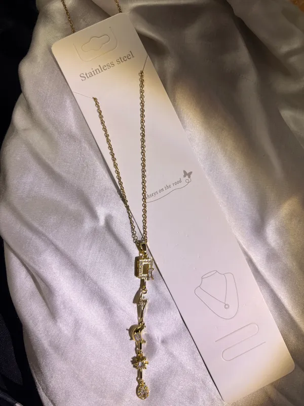 Gold_Stainless_Steel_Pendant_Necklace