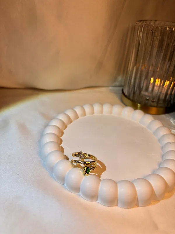 White_Beaded_Pendant_Necklace