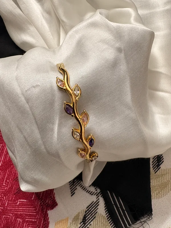 Gold_Tone_Multicolour_Leaf_Brooch