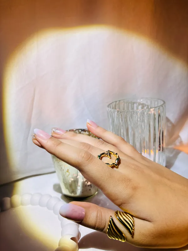 Gold_Tone_Black_Statement_Ring_Set