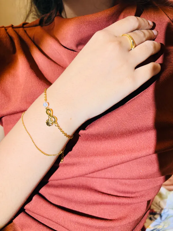 Gold_Tone_Layered_Charm_Bracelet