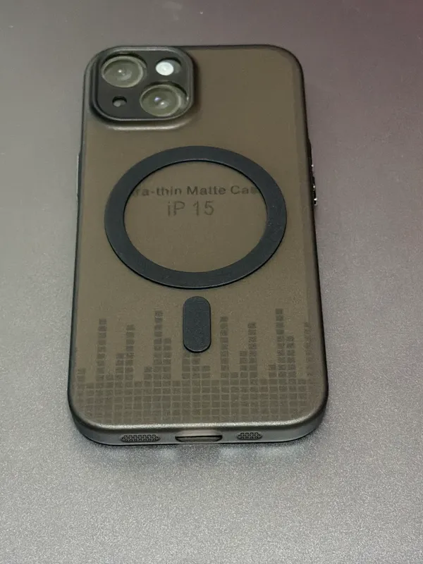 Grey_Matte_Magsafe_Plastic_Phone_Case_For_Iphone_15