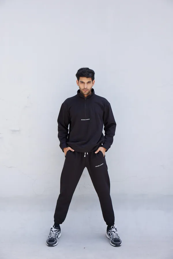 Black_Zip_Top_Jumper