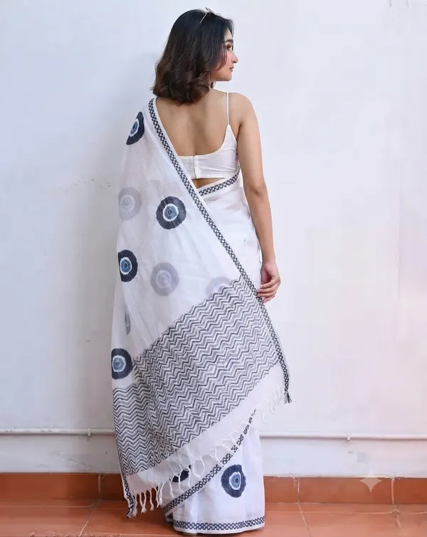 White_Printed_Saree_for_Women