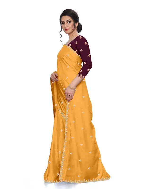 Yellow_Floral_Border_Saree_for_Women