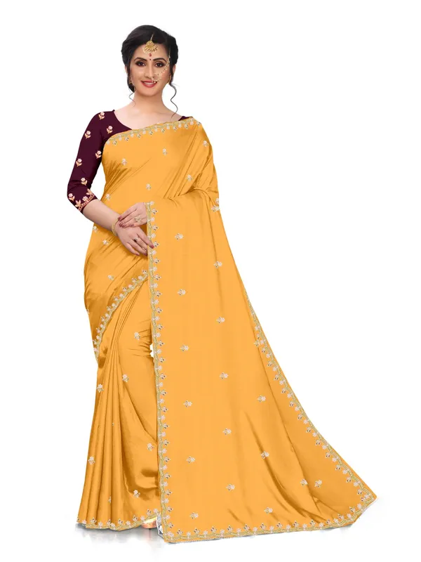 Yellow_Floral_Border_Saree_for_Women