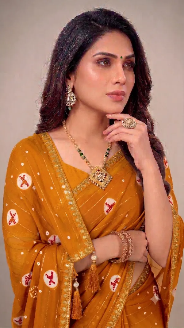 Orange_Printed_Saree_For_Women