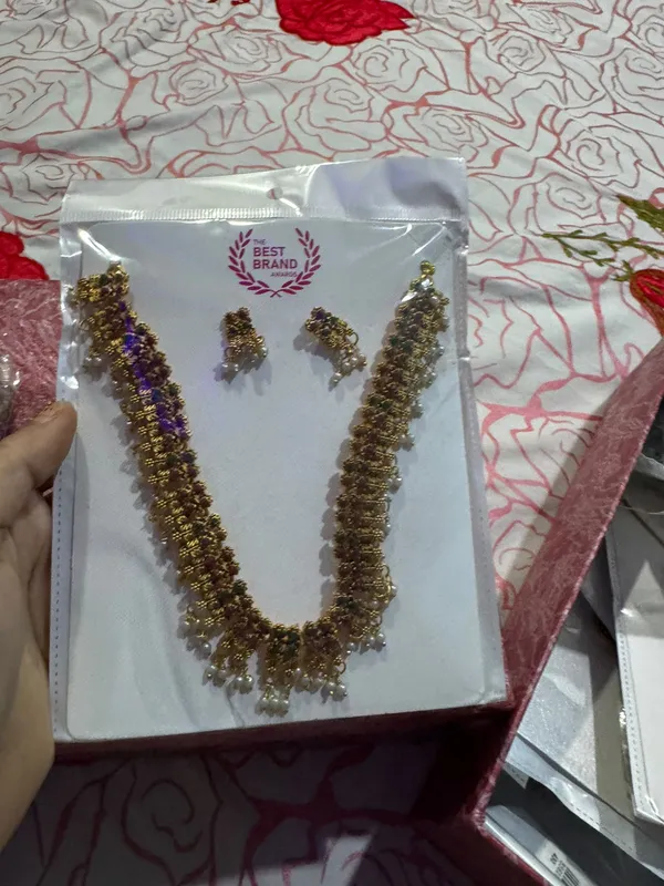 Gold-Tone_Stainless_Steel_Traditional_Layered_Necklace_Set_For_Women