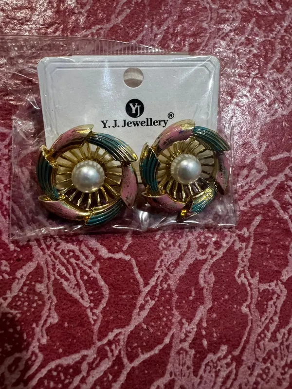 Multicolour_Anti_Tarnish_Floral_Pearl_Stud_Earrings_For_Women_-_Pack_of_2