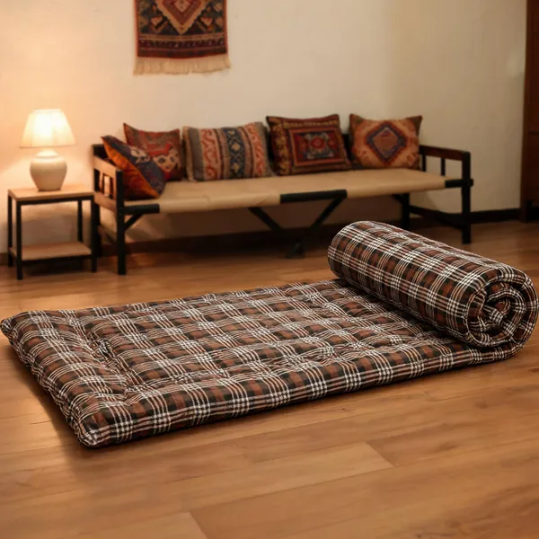 Multicolor_Cotton_Plaid_Roll-Up_Quilt_Mattress_Bedroom