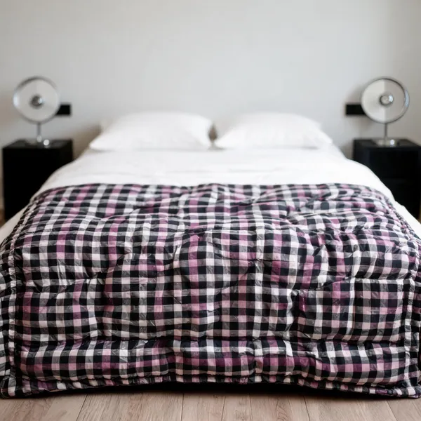 Multicolor_Cotton_Quilted_Checkered_Bed_Bedroom