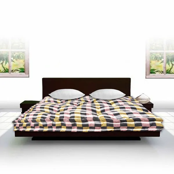 Multicolor_Cotton_Quilted_Checkered_Floor_Mattress_Bedroom