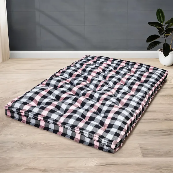 Multicolor_Cotton_Quilted_Checkered_Floor_Mattress_Bedroom