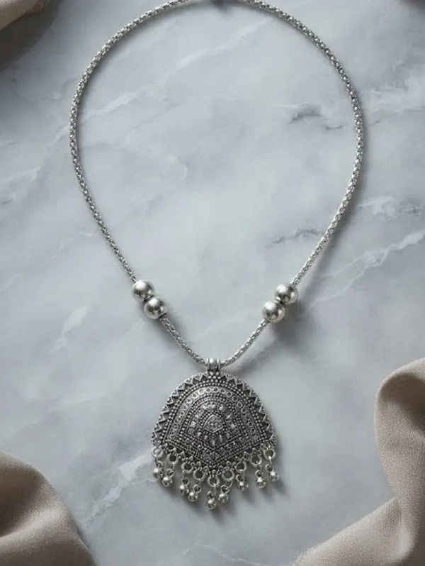 Silver_Oxidised_Ethnic_Fringe_Pendant_Necklace_For_Women