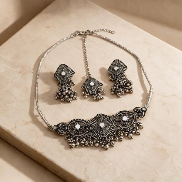 Silver_Oxidized_Geometric_Ethnic_Jewellery_Set_For_Women