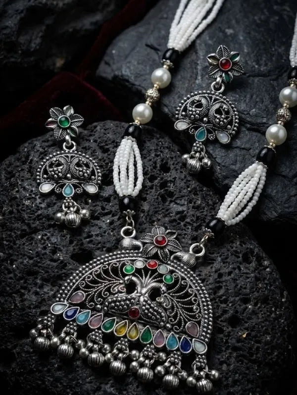 Silver_Oxidized_Peacock_Pendant_Statement_Necklace_Set_For_Women