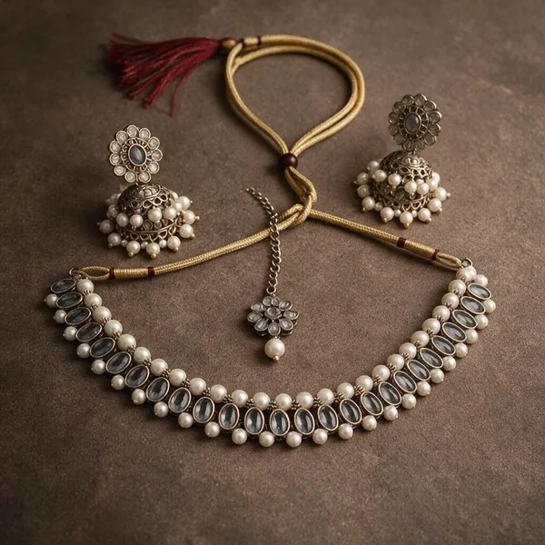Gold_Tone_Kundan_Pearl_Bridal_Jewellery_Set_For_Women