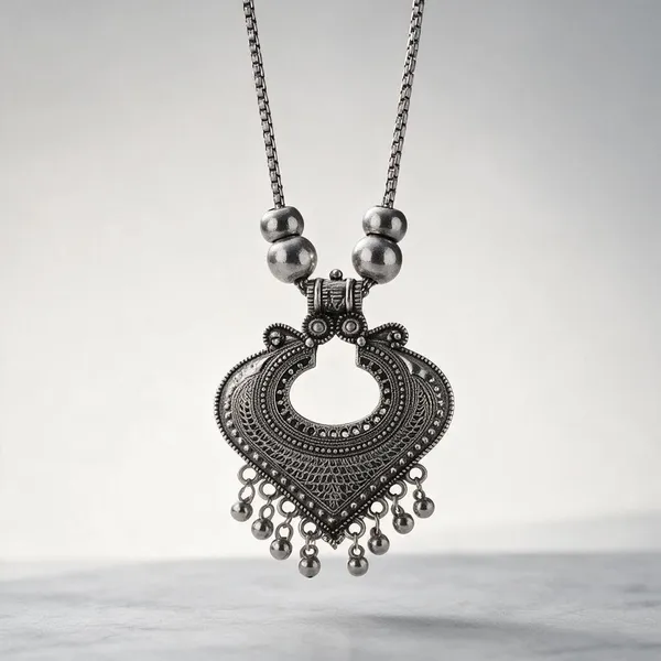 Silver_Oxidised_Openwork_Pendant_Statement_Necklace_For_Women