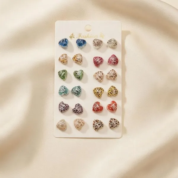 Multicolor_Heart_Shaped_Printed_Stud_Earrings_For_Women