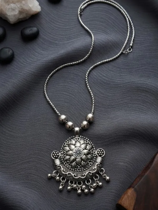 Silver_Oxidised_Floral_Tribal_Pendant_Necklace_For_Women